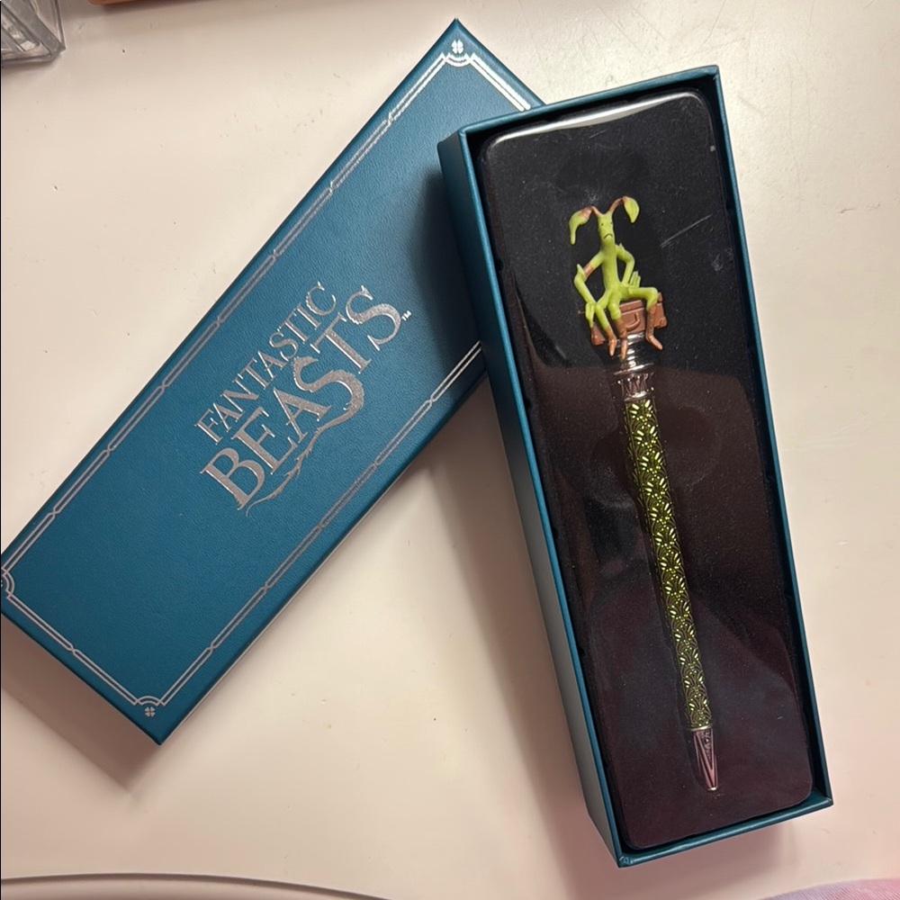 Original Fantastic Beast Pen - Bowtruckle